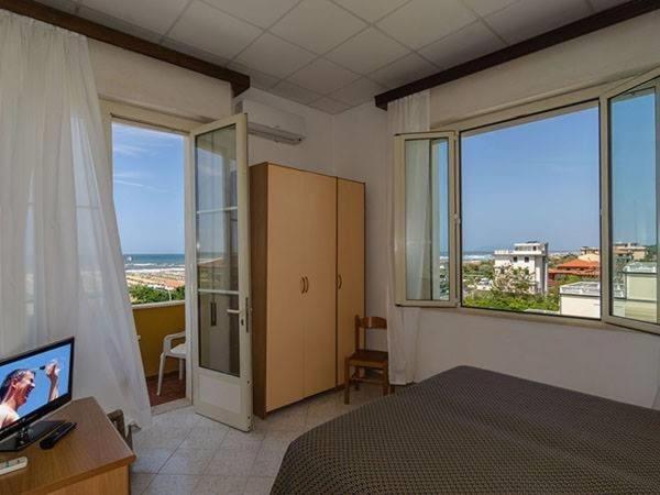 Hotel Eden Park Pietrasanta Extérieur photo